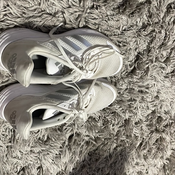 Adidas running shoes - Picture 3 of 3